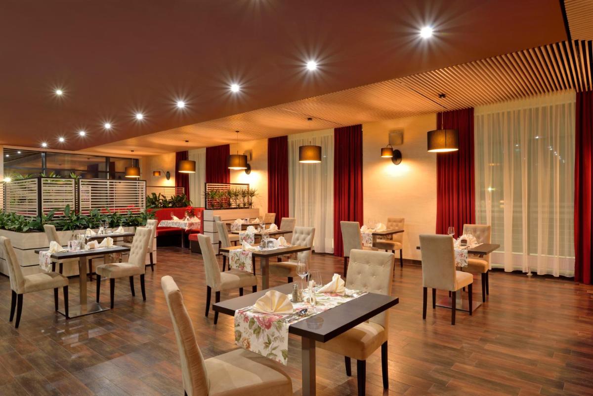 Hotel Avangarda - Housity