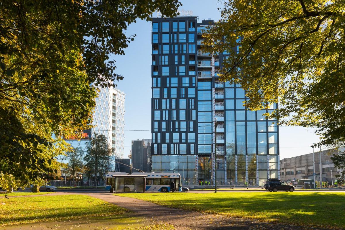 Suitetrails - Orange Apartments Tower & Free Parking