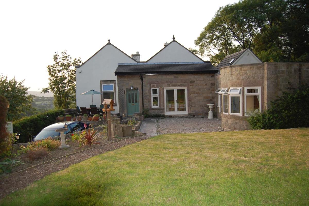 The Gables Bed & Breakfast - Housity