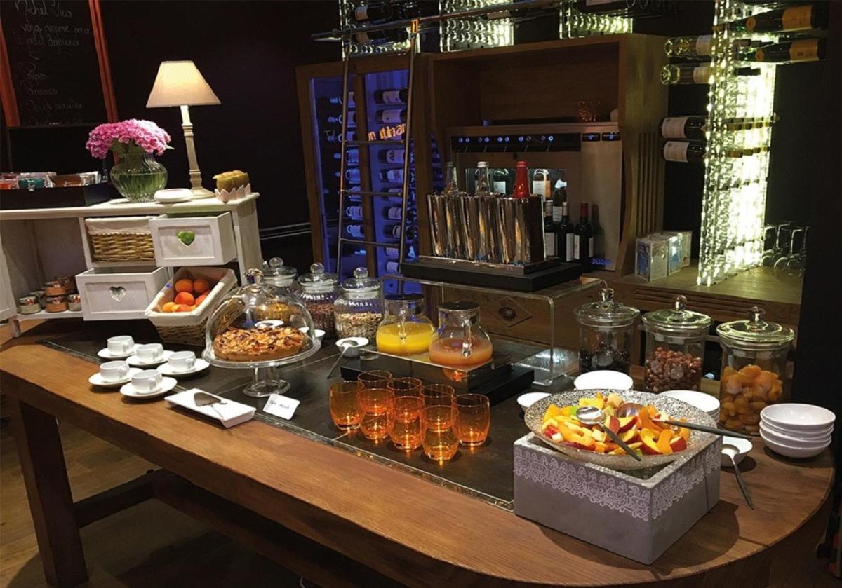 Nourriture dans l'hôtel ou à proximité