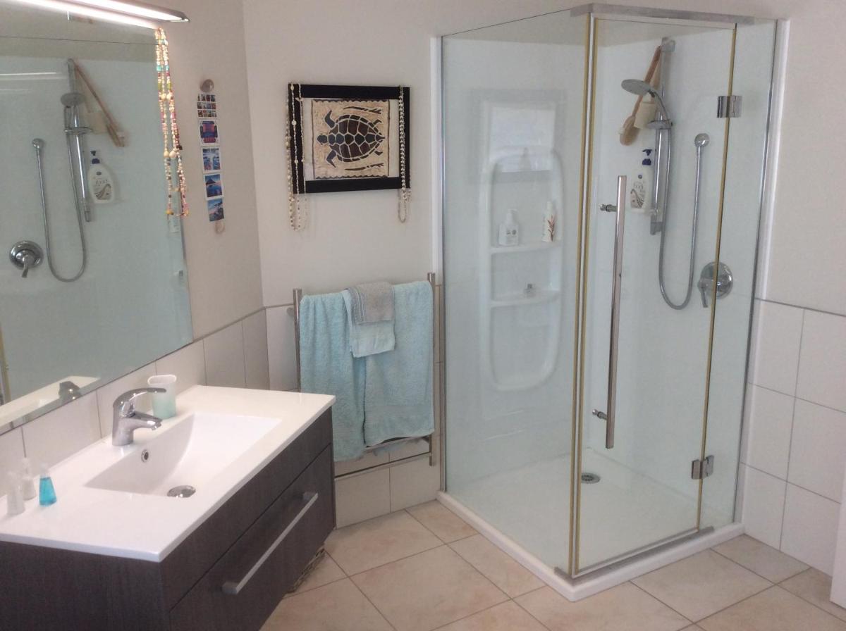 Al Der Rocs B & B - Housity