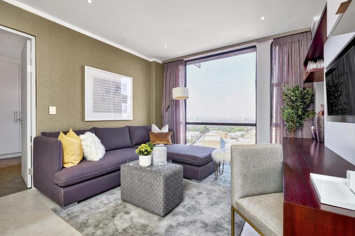 Sandton Apartment 15 West Road South - Housity