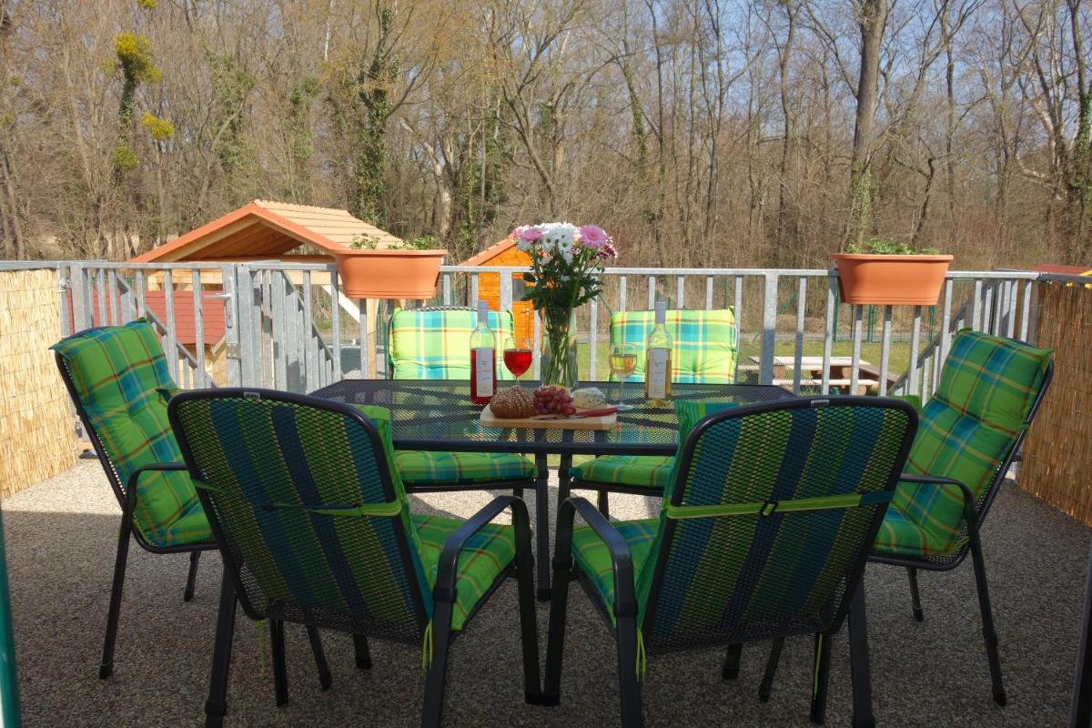 Lednicko-valtický apartmán - Housity
