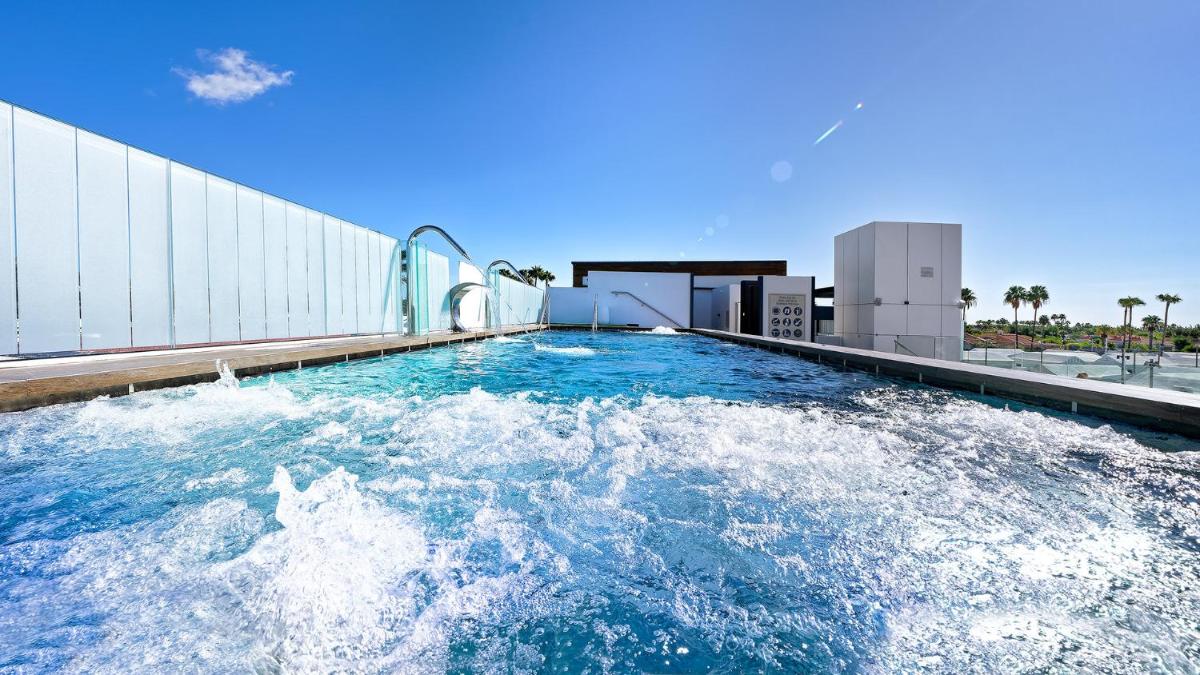 Piscina en o cerca de Club Maspalomas Suites & Spa - Adults Only
