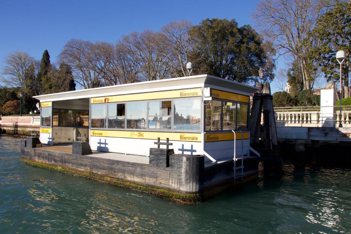 Biennale House - Housity