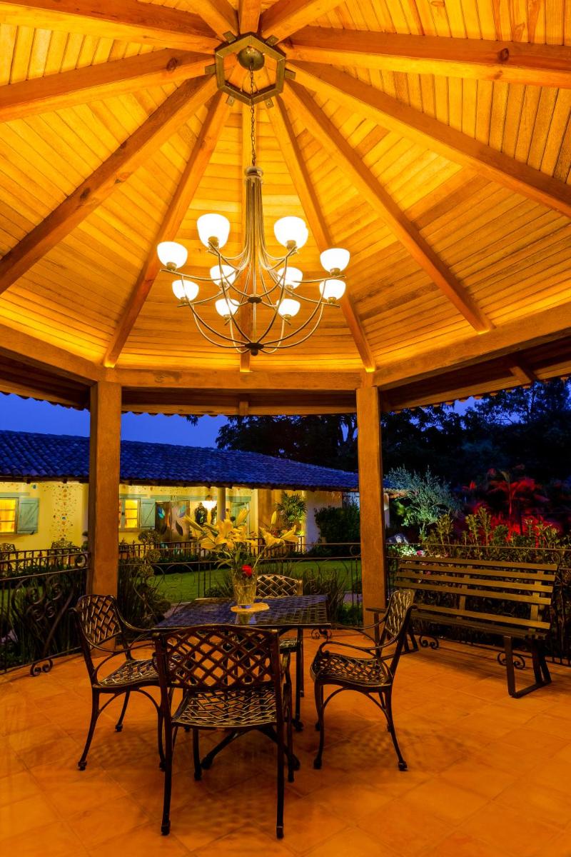 Villa Nogal Hotel Boutique & Vista - Housity