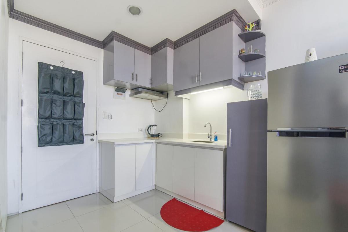 Suitetrails - Avenir Condo for rent near IT Park Cebu with FREE Netflix, 49-inch Samsung Curve TV