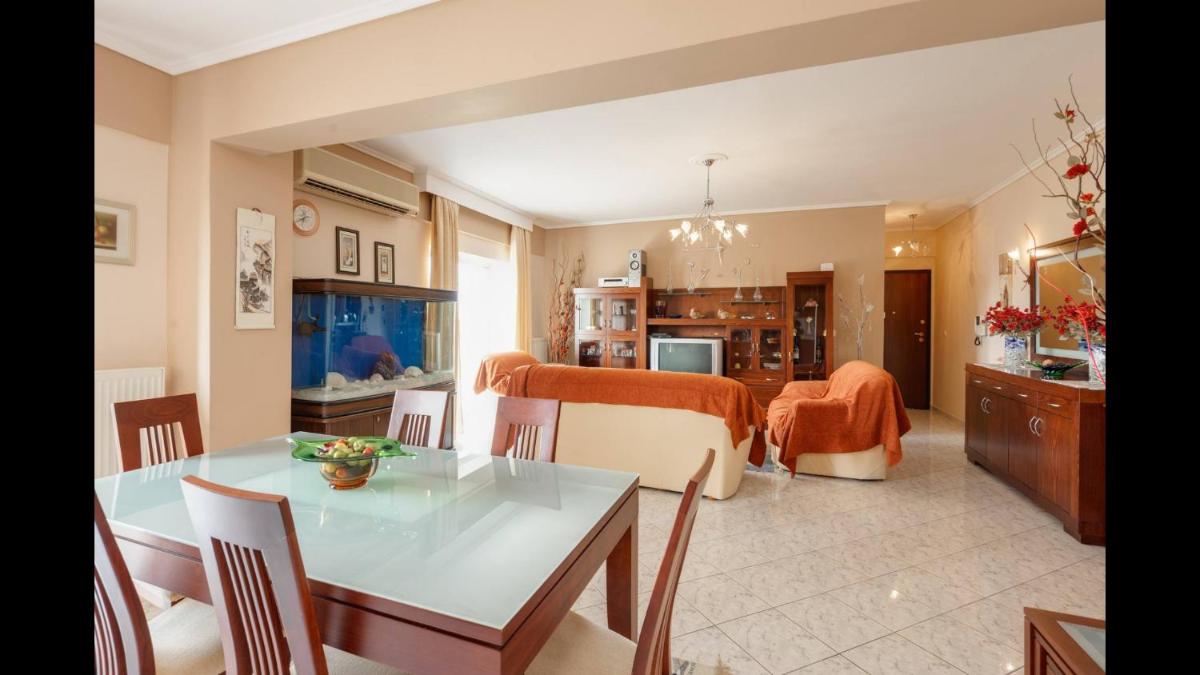 Third floor lux apartment with nice view - Housity