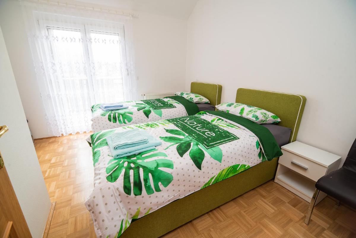 Apartment Želimlje - Housity