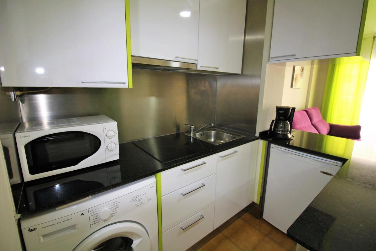 Global Immo 1034 Montserrat - Housity