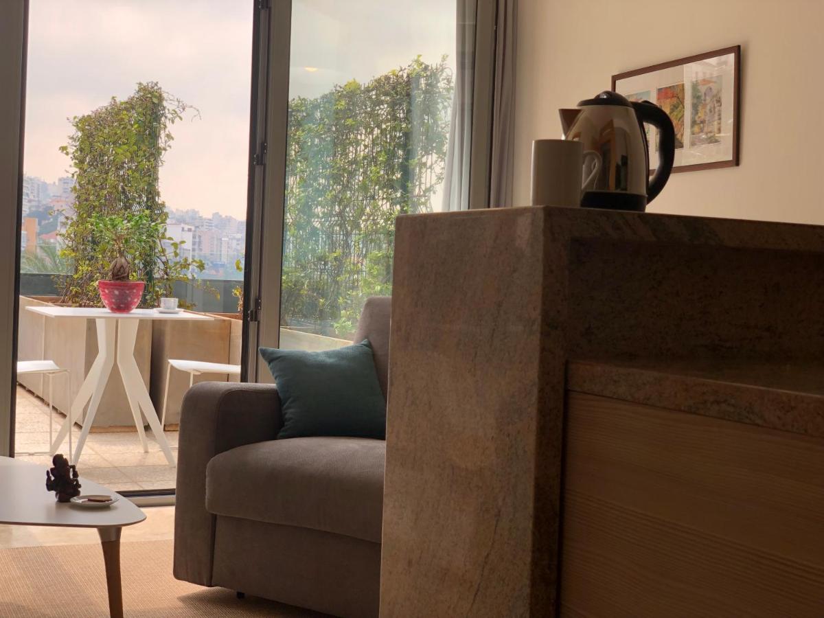 Grey Pearls Suites - Housity