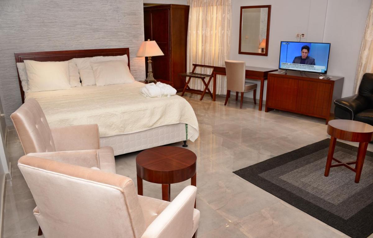 HOTEL AMBASSADORS ANNEXE - Hizvo