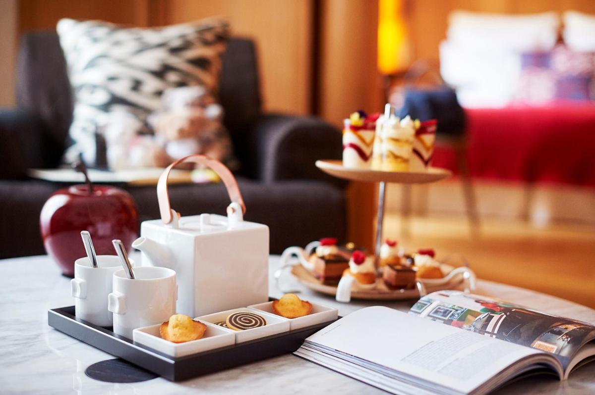 Nourriture dans l'hôtel ou à proximité Nourriture dans l'hôtel ou à proximité