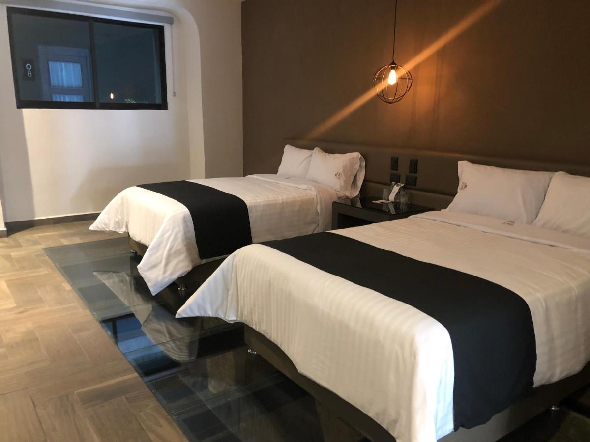 Hotel Isabel - Housity