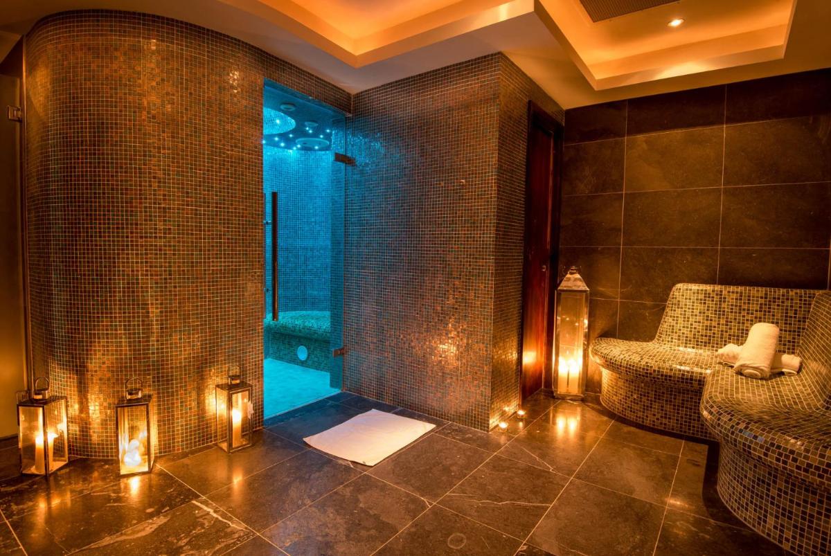 Loughrea Hotel & Spa - Housity