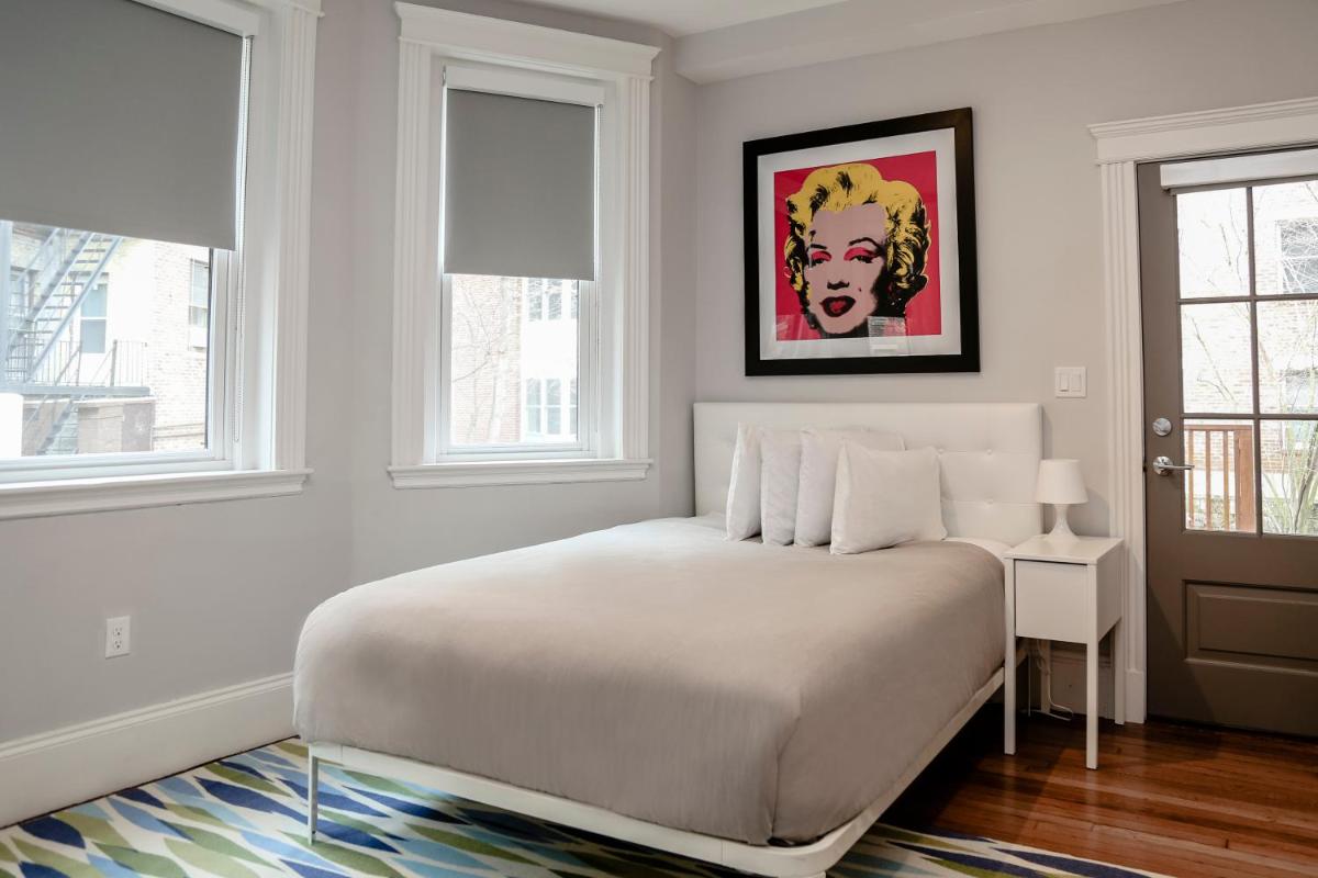 Modern Studio, 15 min Train to Boston - Housity