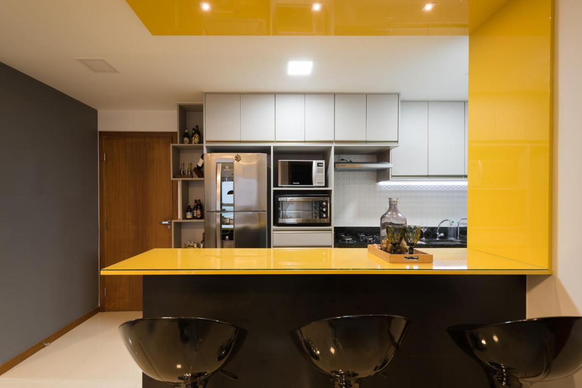 FRENTE MAR: Lindo Ap - aconchegante e decorado em Vila Velha - Housity