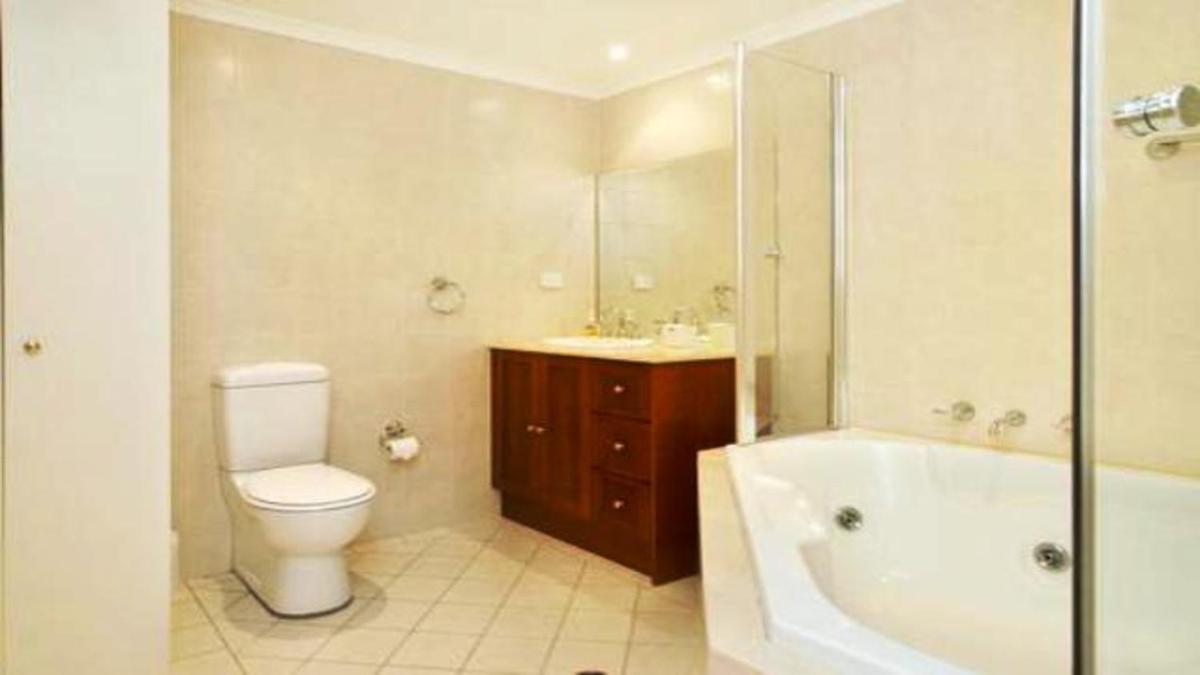 Superior Apartment With Views - Housity