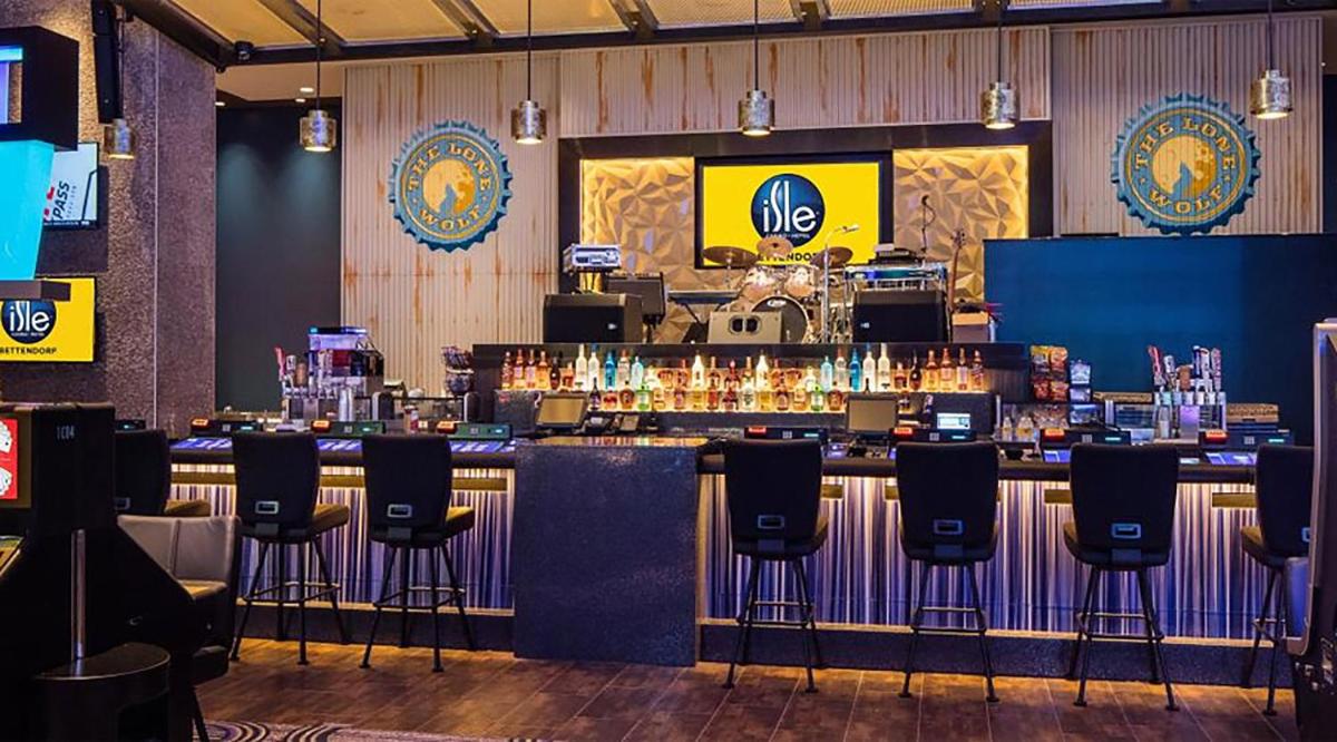 Isle Casino Hotel Bettendorf - Housity