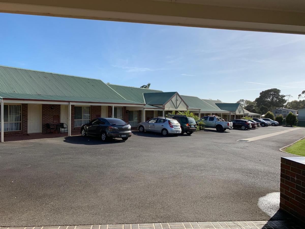 Arthur Phillip Motor Inn - Housity