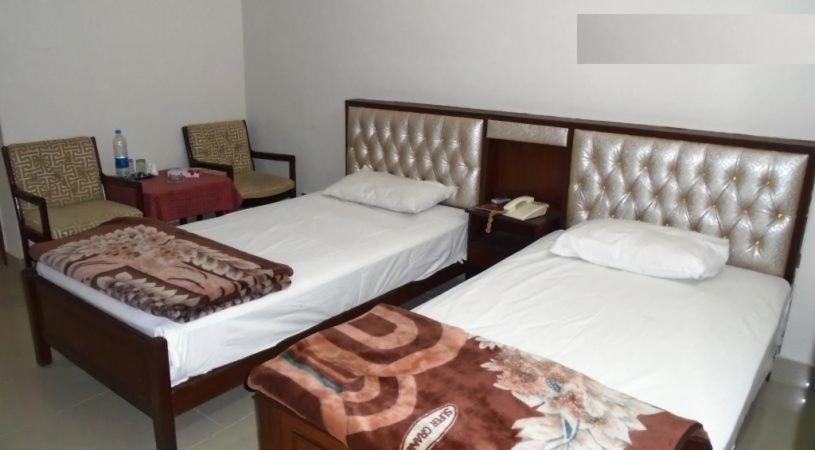 Solo Hotel & Restaurant - Housity