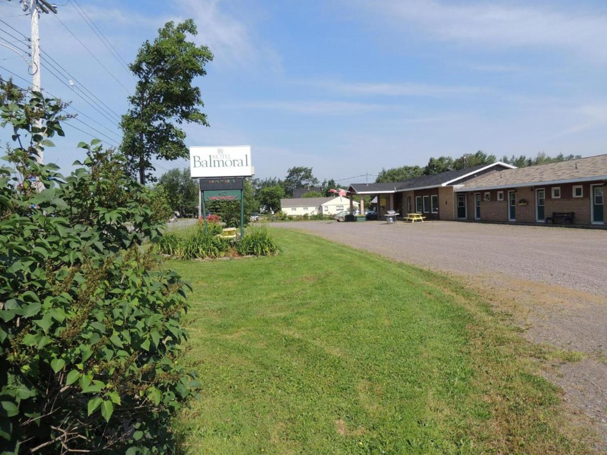 Balmoral Motel - Housity