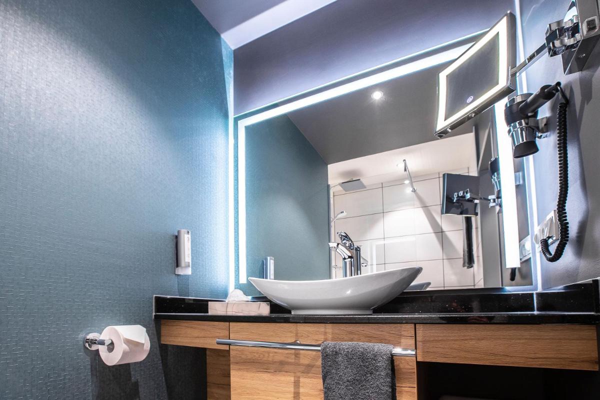 Leoso Hotel Leverkusen - Housity
