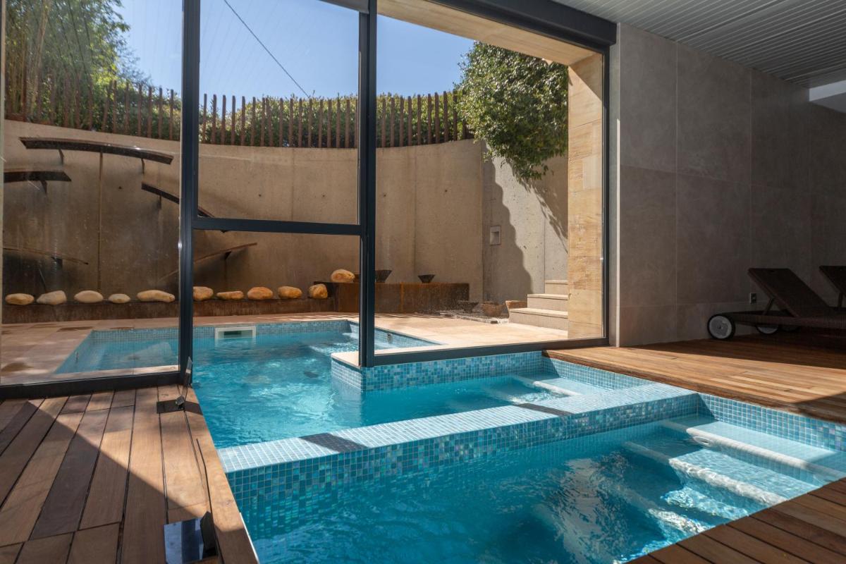 Piscina en o cerca de ARTIEM Asturias