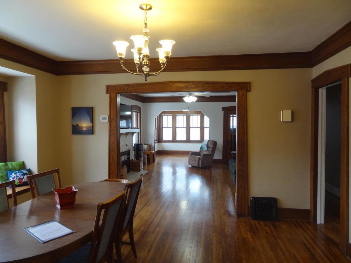 Covered By Faith Rentals Downtown -Family House - Housity