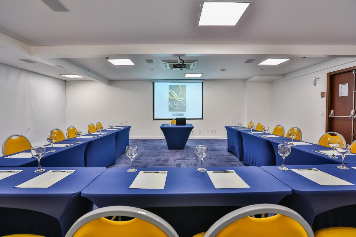 Quality Hotel Flamboyant - Housity