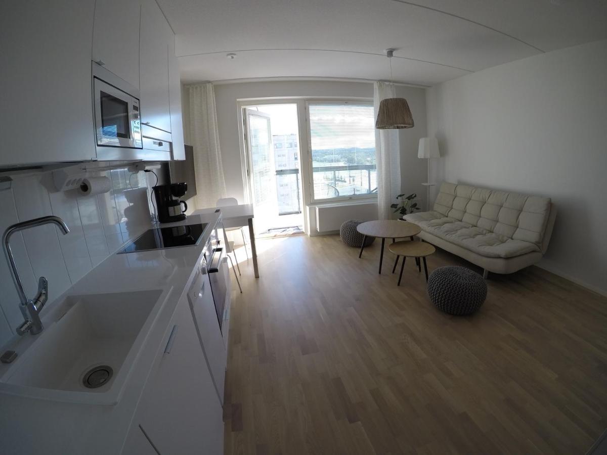 Soolo 7th floor lake view - Housity