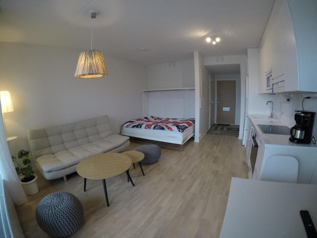 Soolo 7th floor lake view - Housity