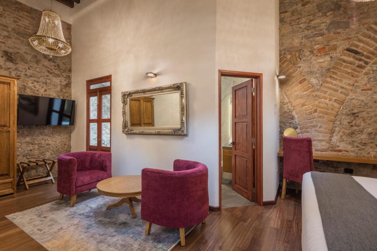 Hotel Casa Monarca - Housity