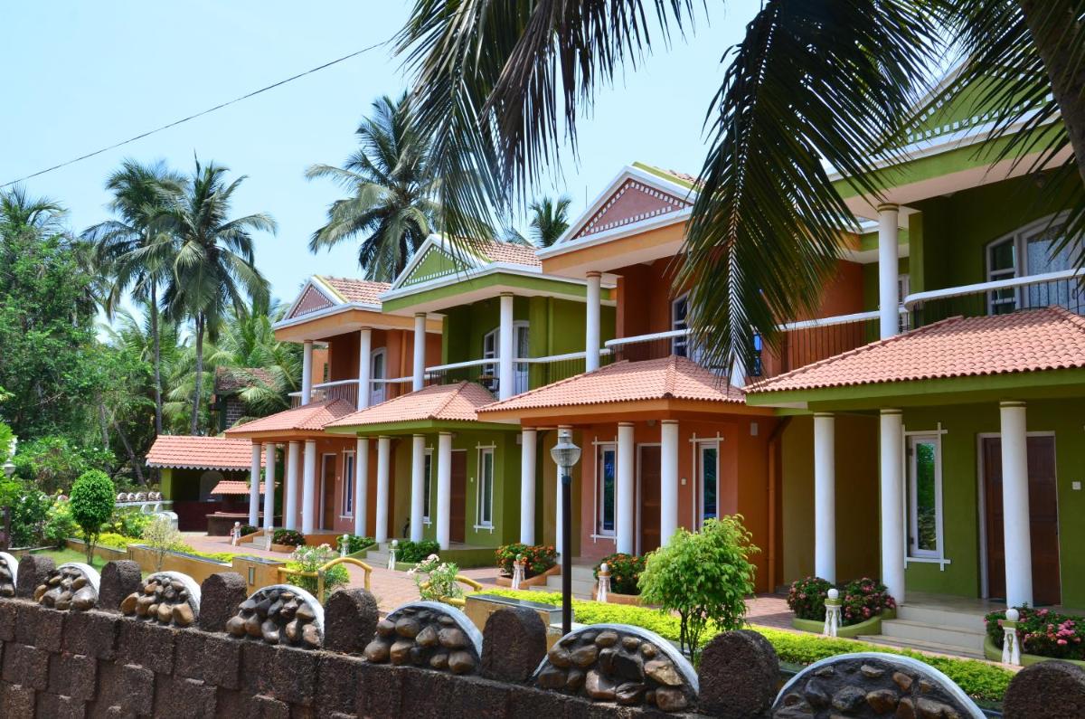 A's Holiday Beach Resort - Housity