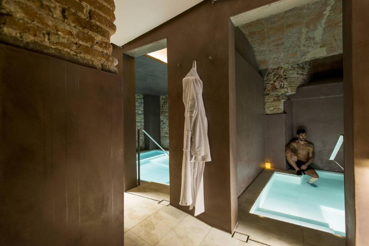 Piscina en o cerca de Balneari Termes Victòria