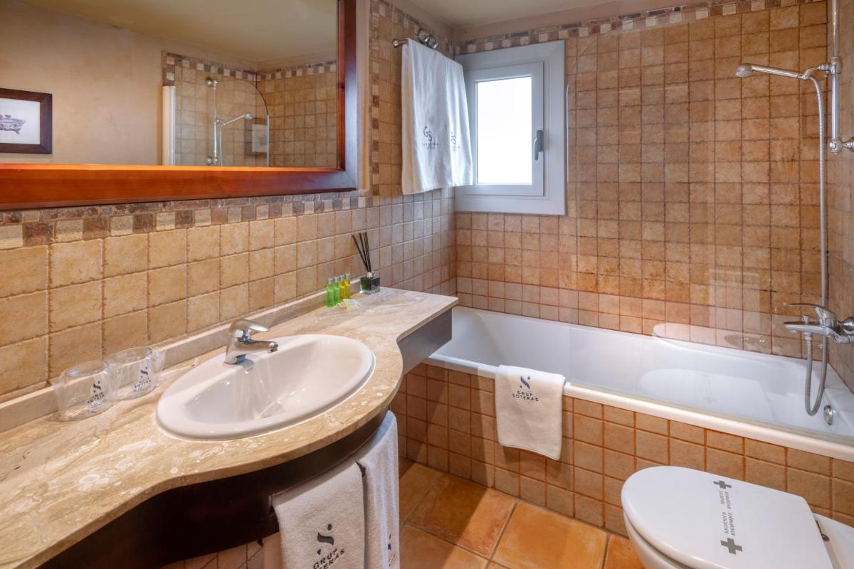 Un baño de Gran Hotel Rey Don Jaime