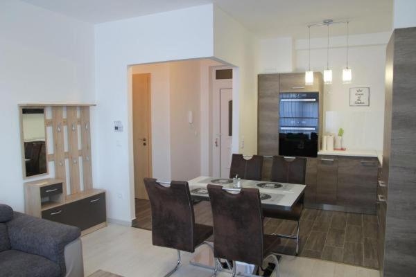 Urban Apartman - Housity