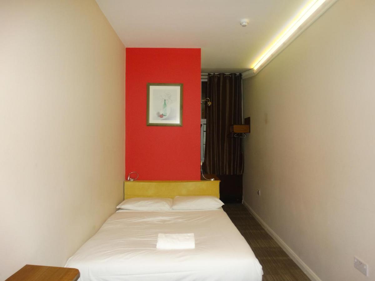 The Bull and Bush Hotel Kingston - Housity
