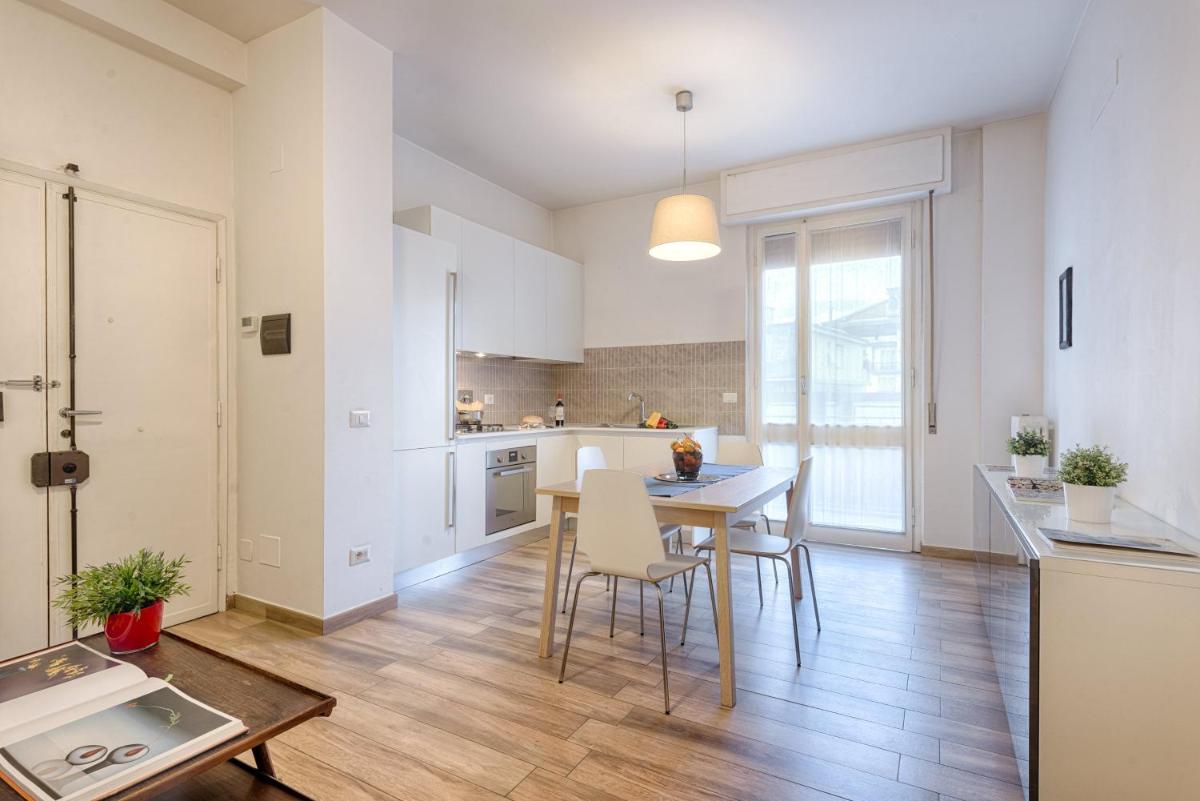 Polo Universitario apartment by Mmega - Housity