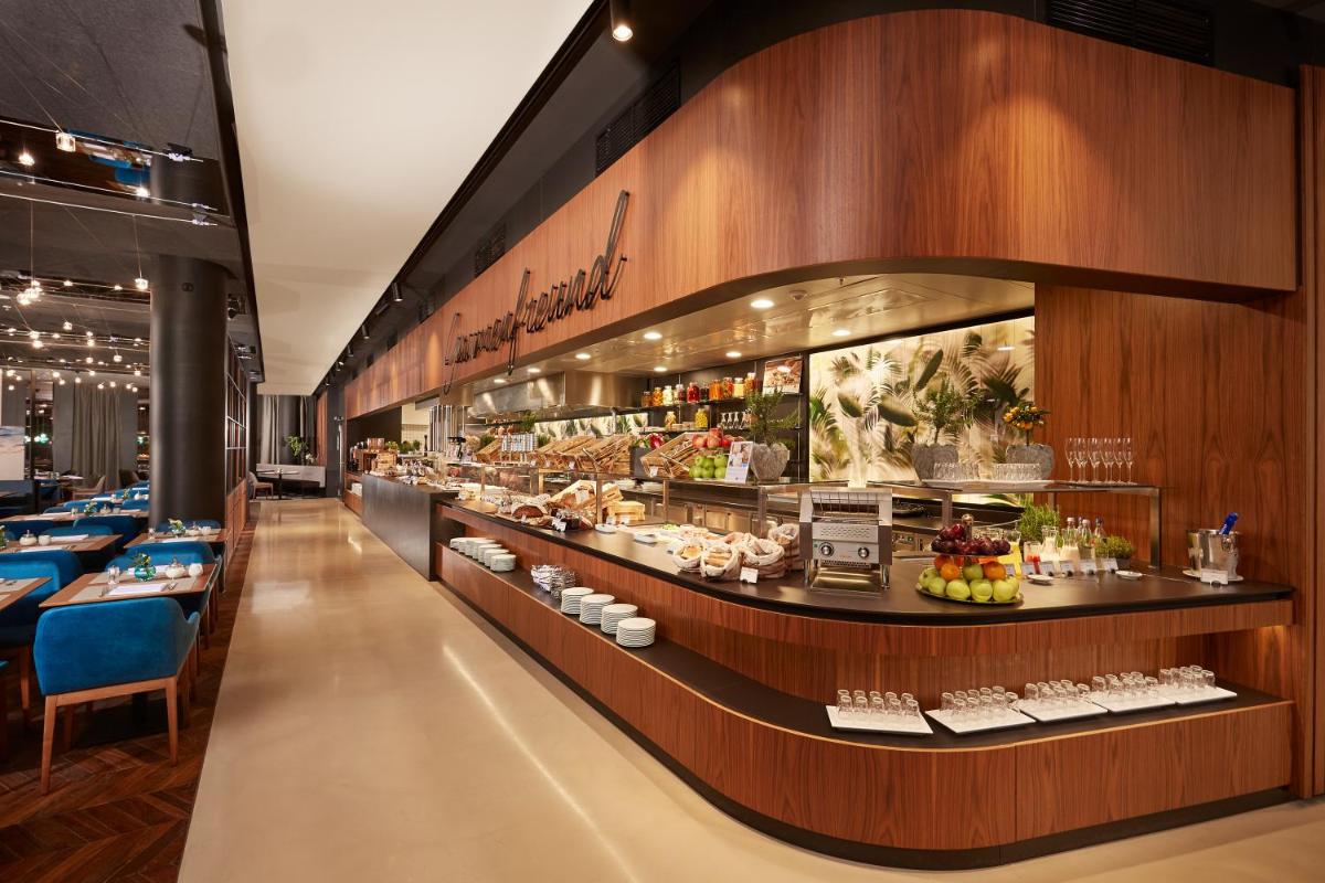 Essen im Hotel oder in der Nähe Essen im Hotel oder in der Nähe