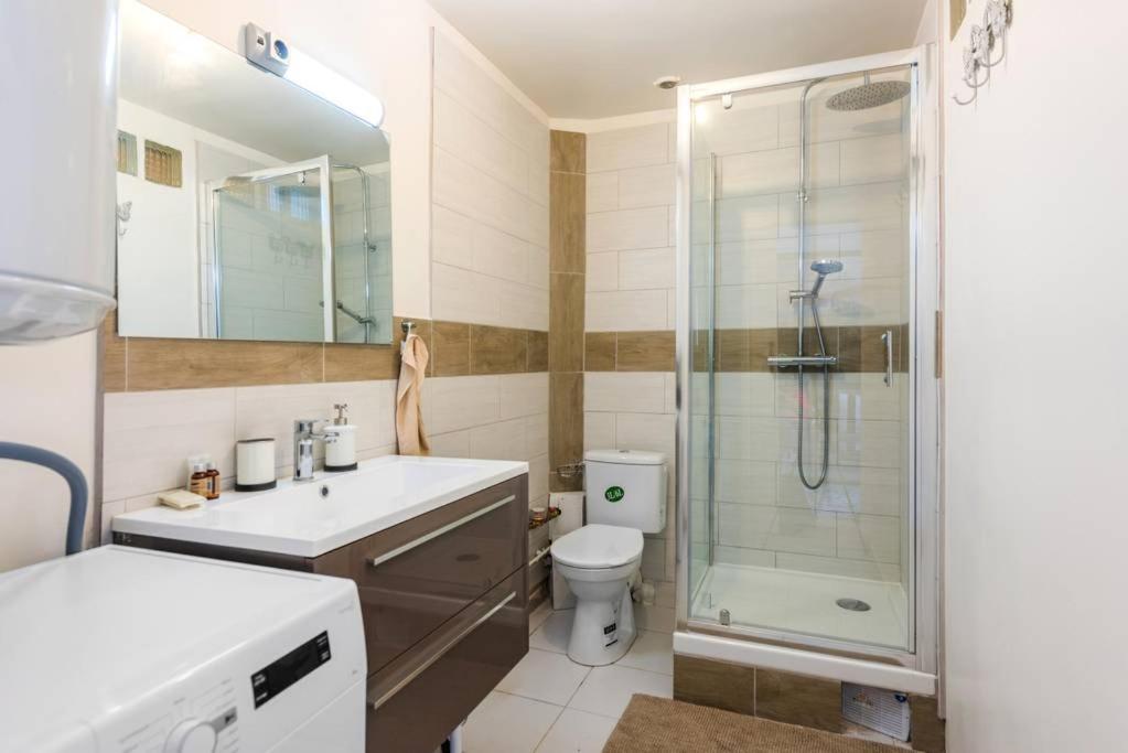 3 lits indépendants - 5 min RER D - Proche Paris & Orly - Housity