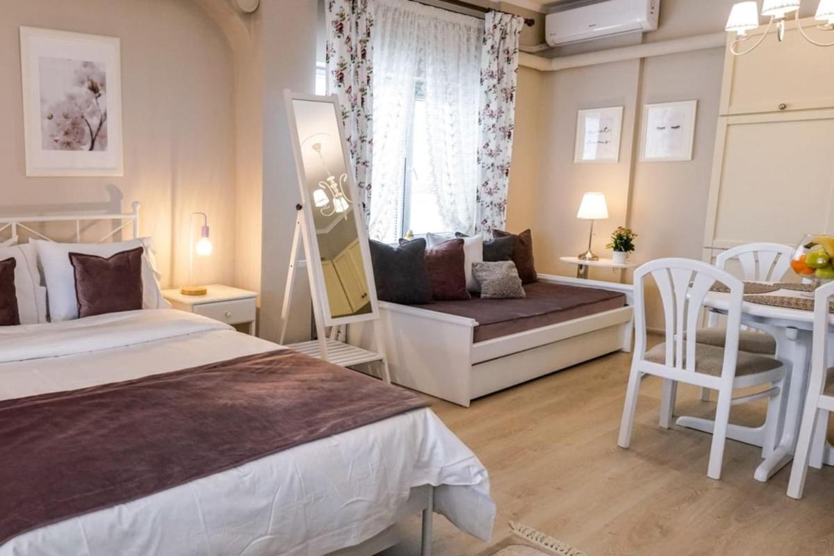 Dream Studios - Housity