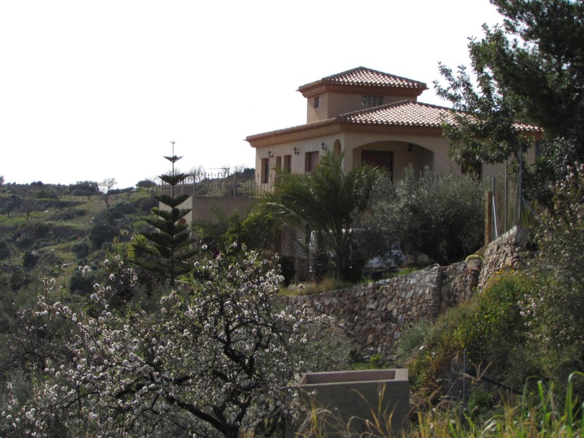 ALBARICO RETREAT - Housity
