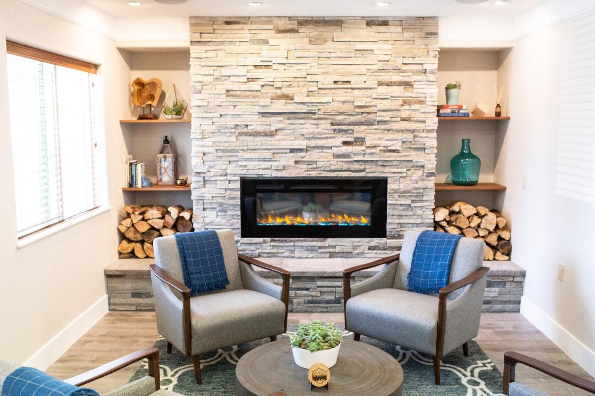 Inn At Mount Shasta - Housity