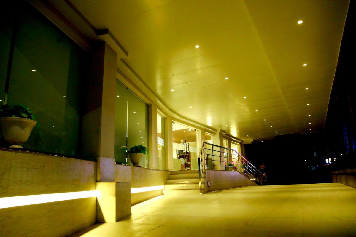 HOTEL PANACEA VENTURES - Housity