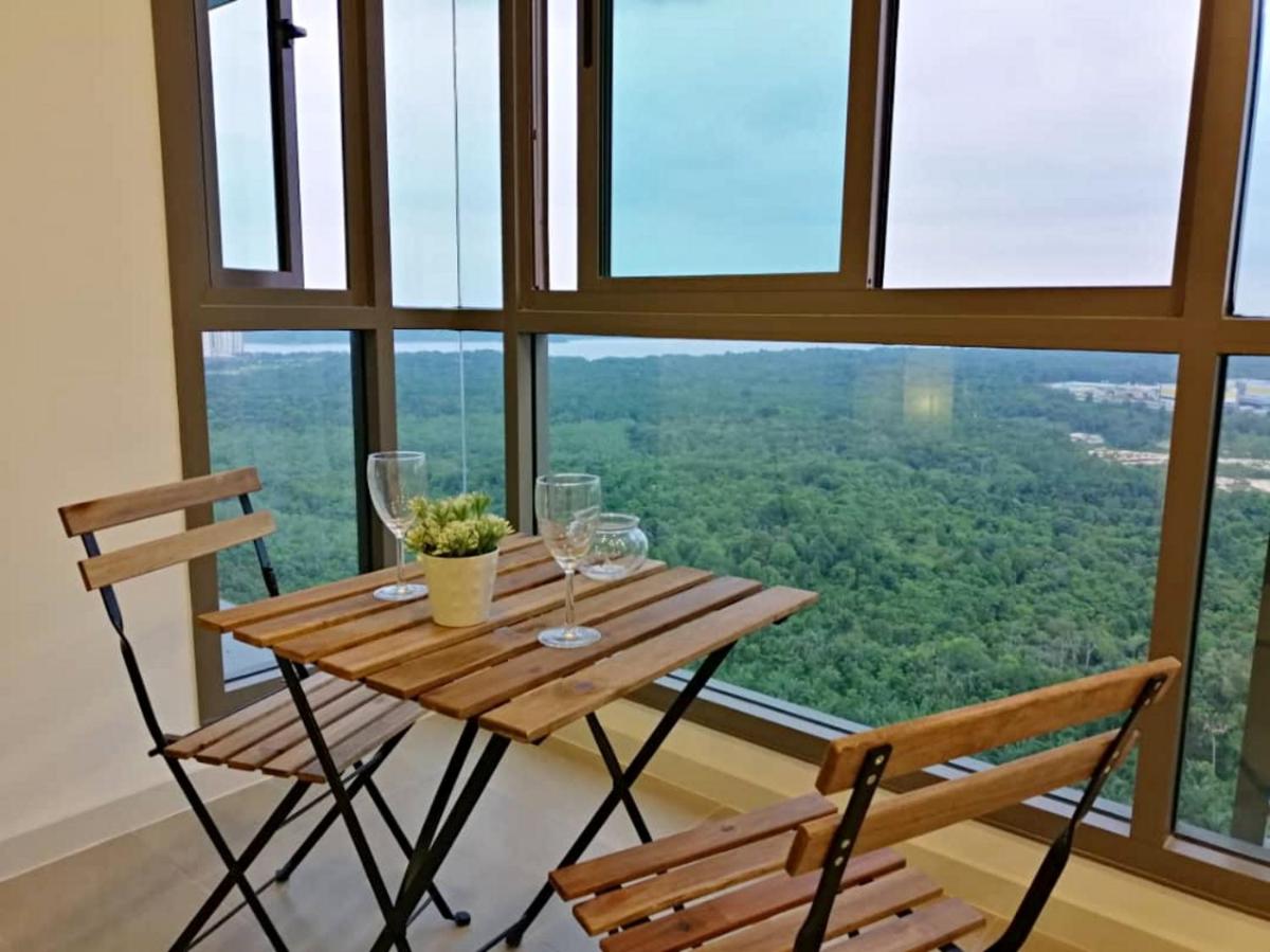 Suitetrails - Iskandar Residences 3 Bedroom