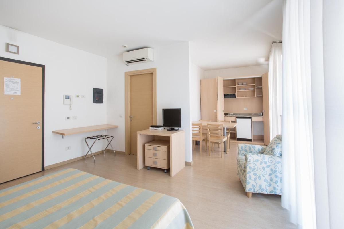 Brianteo Hotel and Restaurant - Housity