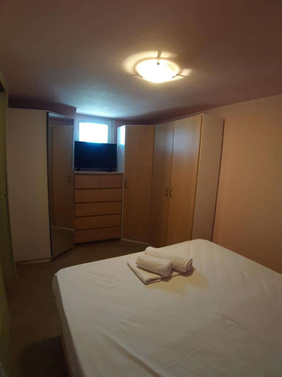 SUNRISE VIEW Apartment 1 - Housity