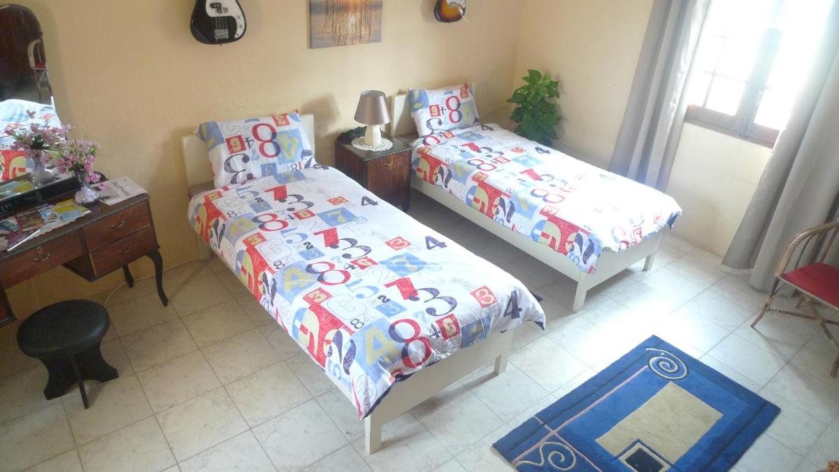 The Chill Out Room Gozo (Amazing Island Views) - Housity