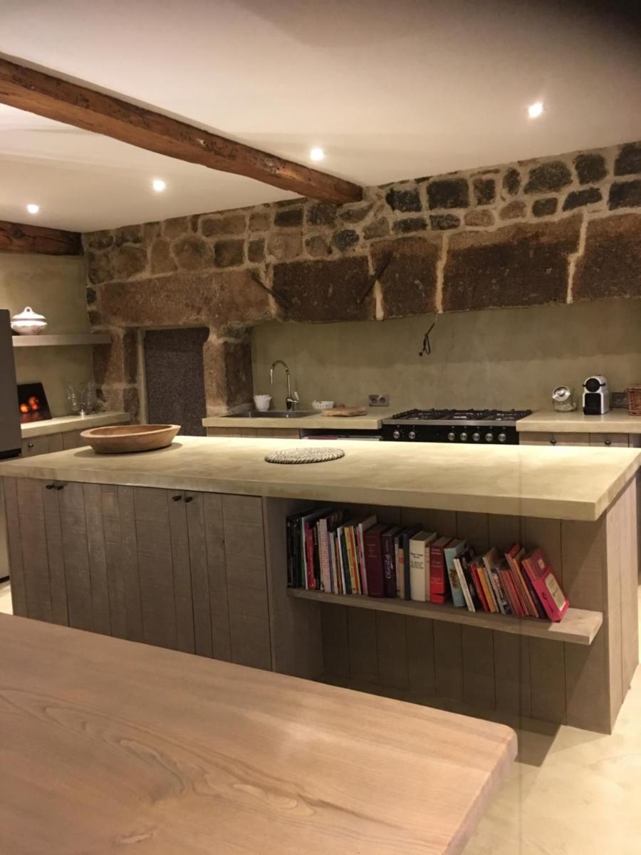 LA CURE grande maison de charme de 2 a 14 personnes - Housity